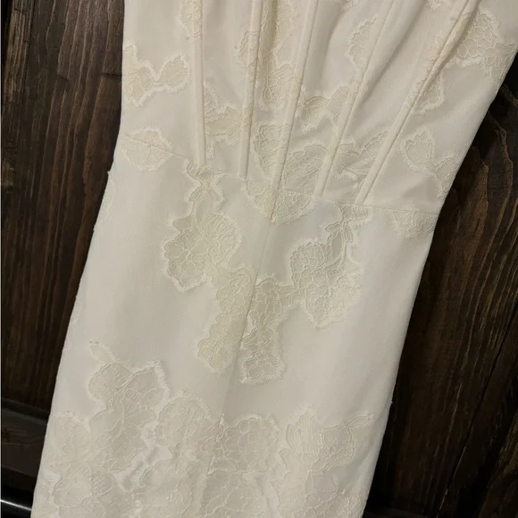 NWT BCBG Off white “Alyce” dress - Picture 3 of 4